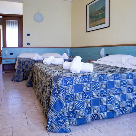 Hotel Gardenia Sirmione Extérieur photo